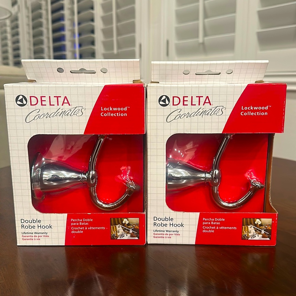 Delta Double Robe Hook Lockwood Collection